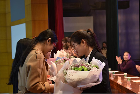 河南經(jīng)貿(mào)職業(yè)學(xué)院：&ldquo;私人訂制式&rdquo;創(chuàng)新人才供給新模式