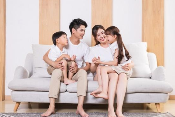 孩子要玩手機，爸媽應該怎么辦