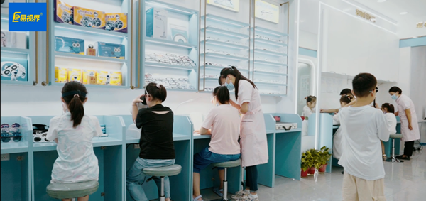 我想創(chuàng)業(yè)，做視力視力矯正加盟可以嗎？