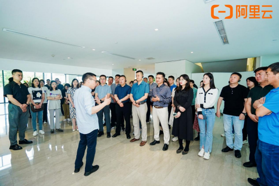 易視界創(chuàng)始人游學(xué)阿里巴巴 樹(shù)立頂尖行業(yè)目標(biāo)