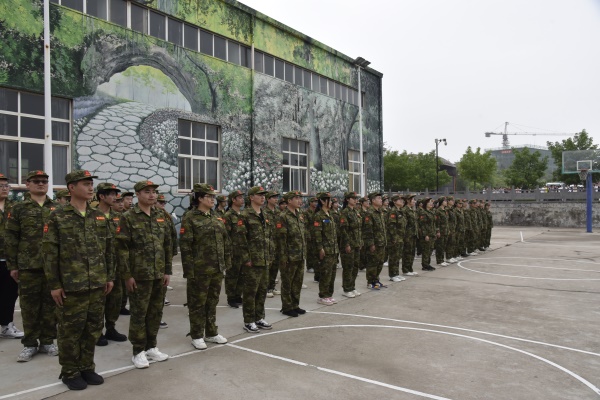 易視界精英們拓展訓(xùn)練進行中