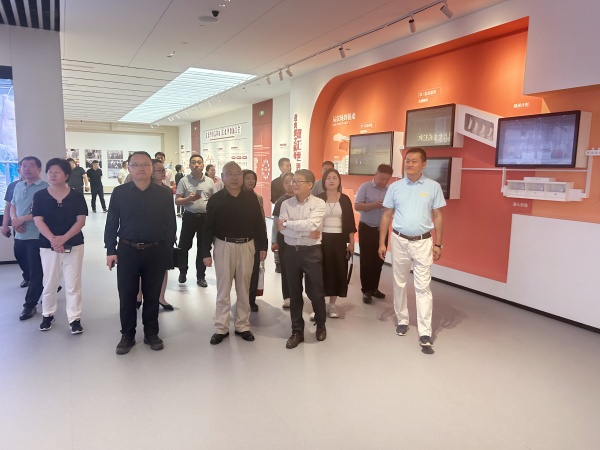 易視界游學(xué)雙匯集團(tuán) 推進(jìn)企業(yè)高質(zhì)量發(fā)展