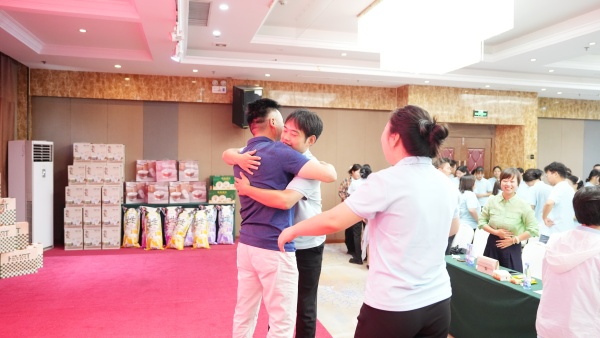 易視界2025年8月嘉獎(jiǎng)會暨9月啟動大會精彩圖集