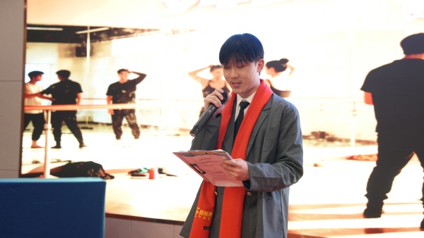 易視界精彩的節(jié)目演出